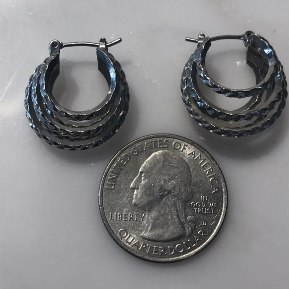 Self Closing Silver Hoop Earrings EUC - Picture 3 of 3